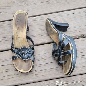 Vintage 90s y2k Mudd Piney Black Faux Vegan Leather Strappy Heeled Sandals